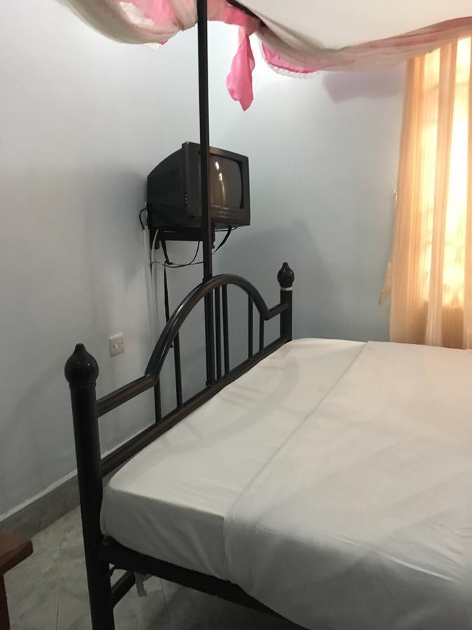 Kutetere Motel Аруша Екстер'єр фото
