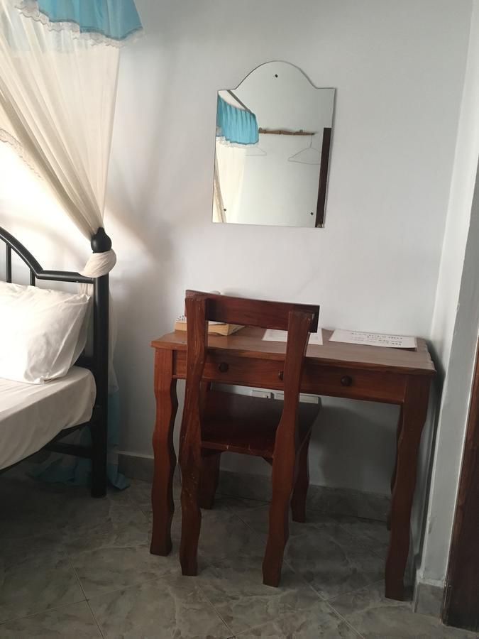 Kutetere Motel Аруша Екстер'єр фото