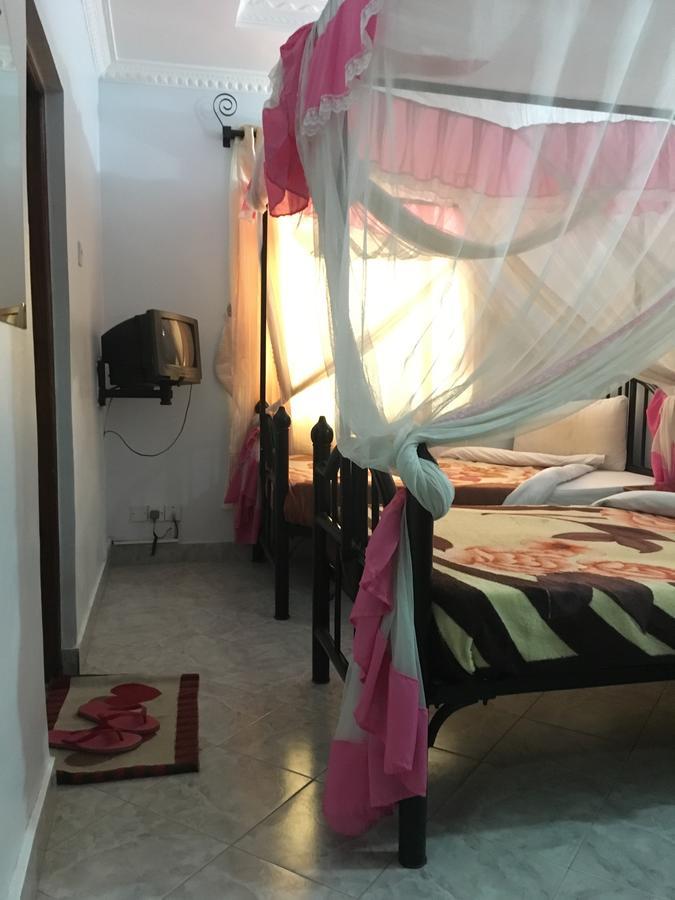 Kutetere Motel Аруша Екстер'єр фото