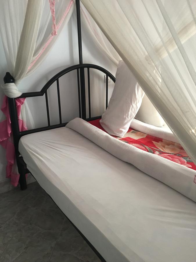 Kutetere Motel Аруша Екстер'єр фото